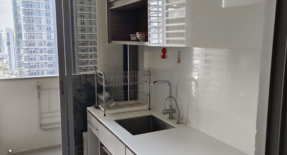 For sale 1 bed condo in Bang Rak, Bangkok