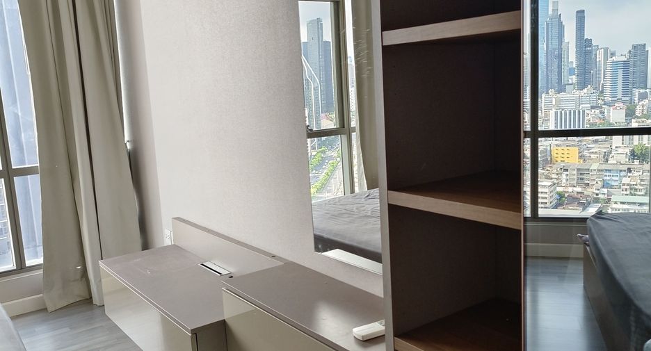 For sale 1 bed condo in Bang Rak, Bangkok