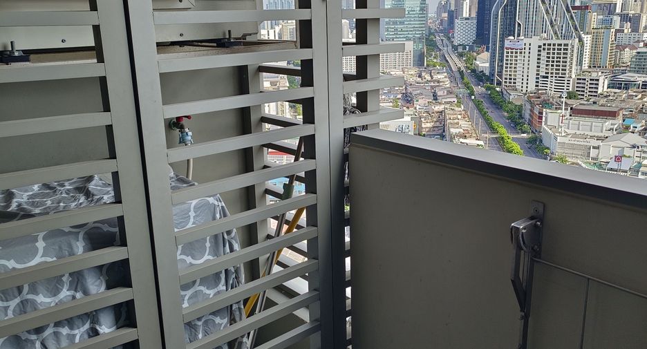 For sale 1 bed condo in Bang Rak, Bangkok
