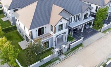 For sale 5 bedrooms house in Thawi Watthana, Bangkok