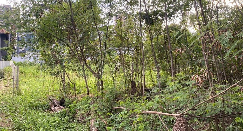 Grundstück zum Kauf in Pak Kret, Nonthaburi