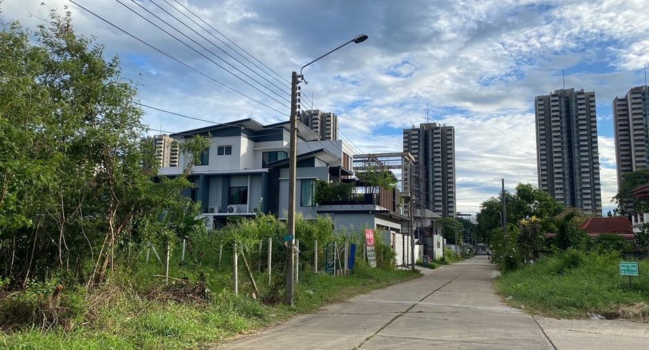 Grundstück zum Kauf in Pak Kret, Nonthaburi