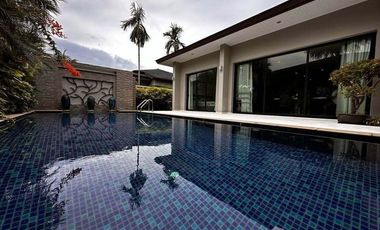 Villa en alquiler de 4 habitaciones en Thalang, Phuket