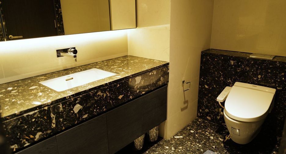 Condo en venta de 1 habitaciones en Khlong Toei, Bangkok