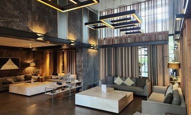 出售 1 卧室 公寓 在 Huai Khwang, 曼谷