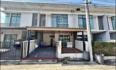 Reihenhaus zum Kauf mit 3 Zimmer in Pak Kret, Nonthaburi