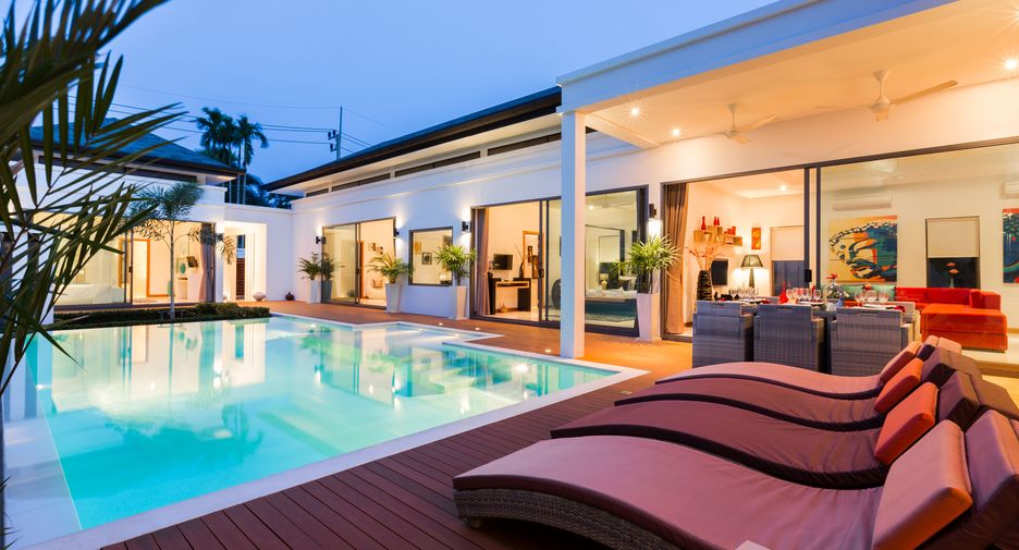 For sale 4 bedrooms villa in Mueang Phuket, Phuket