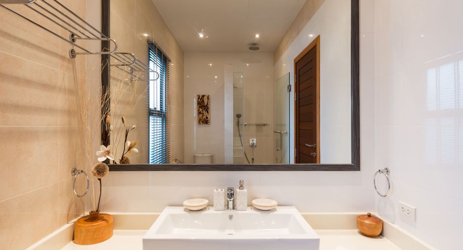 For sale 4 bedrooms villa in Mueang Phuket, Phuket