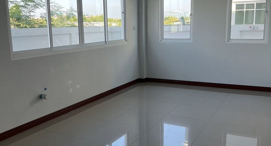 For sale 5 bedrooms house in Mueang Samut Prakan, Samut Prakan