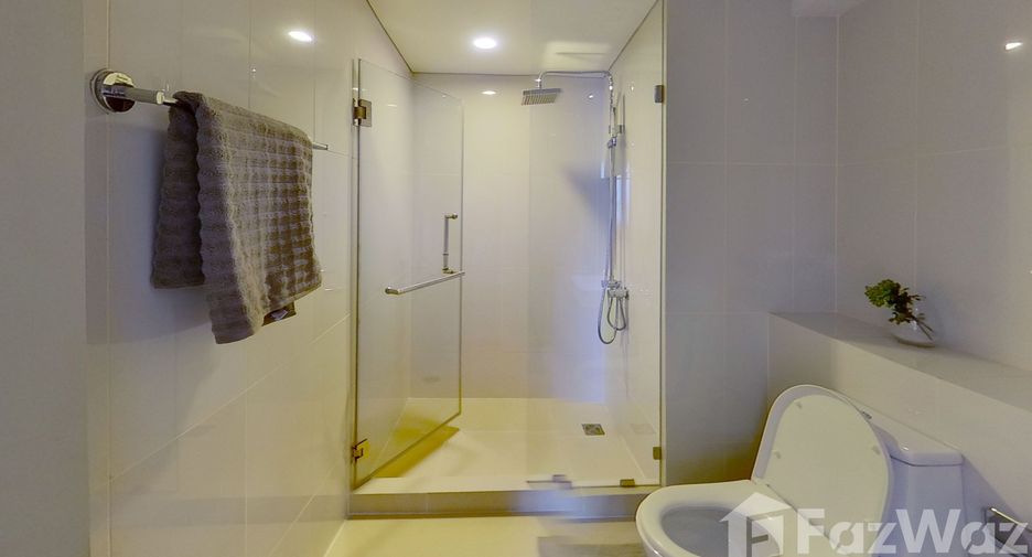 For sale 2 bedrooms condo in Yan Nawa, Bangkok
