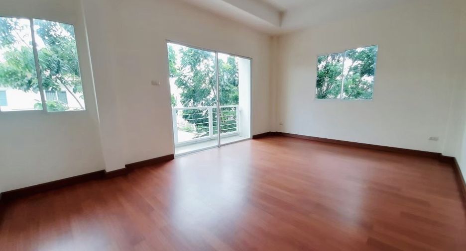 À vendre 4 chambres maison à Bang Khen, Bangkok