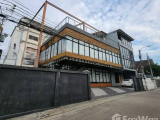 Oficina en alquiler en Mueang Nonthaburi, Nonthaburi