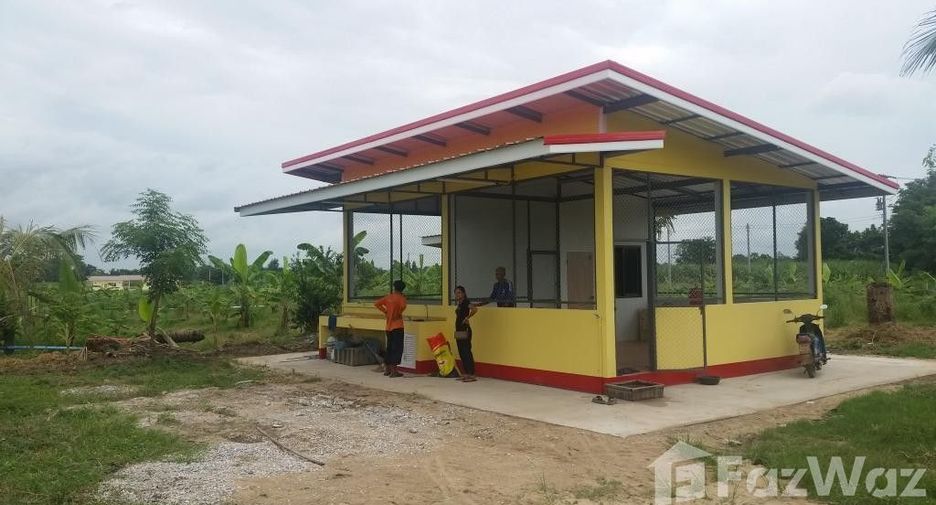 For sale 5 bedrooms house in Bang Rakam, Phitsanulok