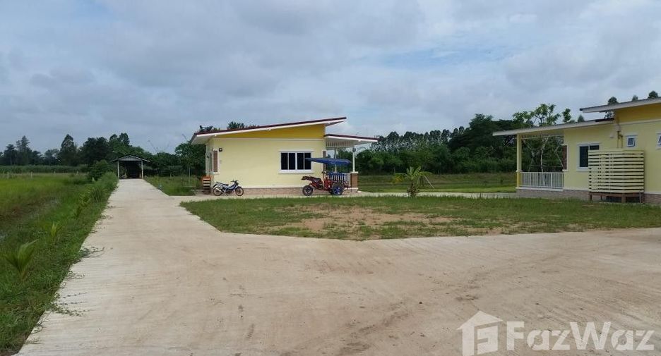 For sale 5 bedrooms house in Bang Rakam, Phitsanulok