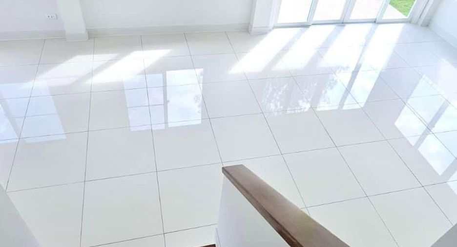 Haus zum Kauf mit 4 Zimmer in Mueang Phuket, Phuket