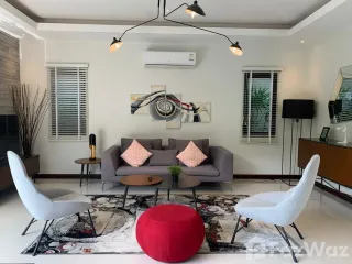 À louer 2 chambres villa à Mueang Phuket, Phuket