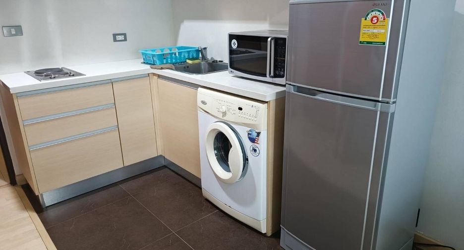 For sale 1 bed condo in Watthana, Bangkok