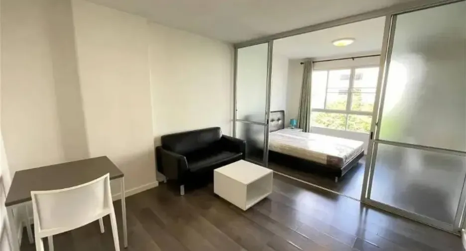 For sale 1 bed condo in Mueang Rayong, Rayong