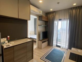 For sale 1 bed condo in Phaya Thai, Bangkok