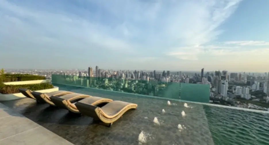 For sale 2 bedrooms condo in Watthana, Bangkok