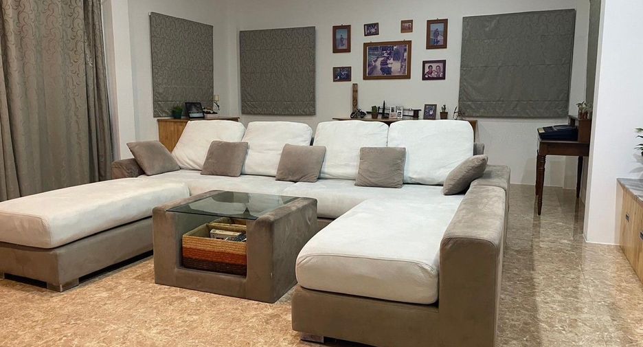 For sale 3 bedrooms villa in Thalang, Phuket