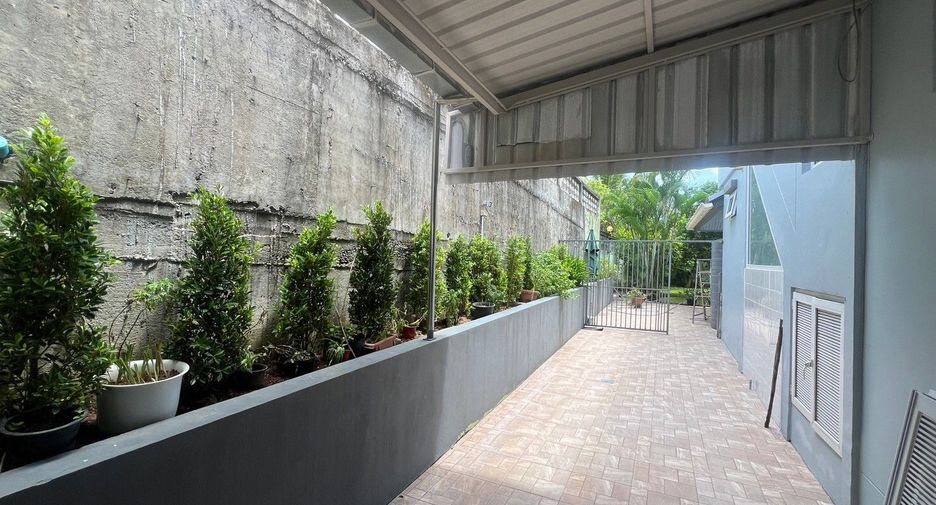 For sale 3 bedrooms villa in Thalang, Phuket