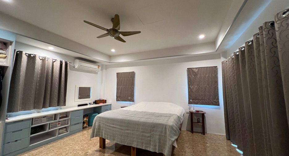 For sale 3 bedrooms villa in Thalang, Phuket