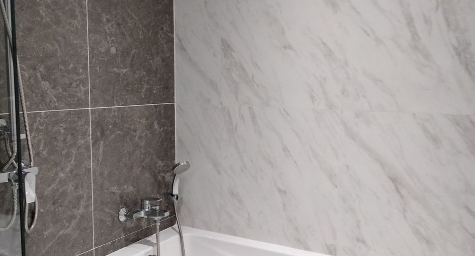 For sale 1 bed condo in Khlong Toei, Bangkok