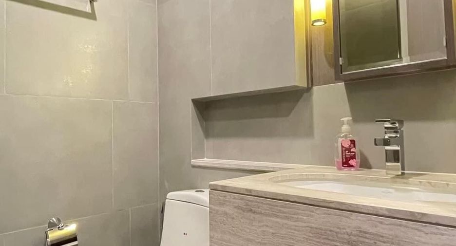 For sale 2 bedrooms condo in Sathon, Bangkok