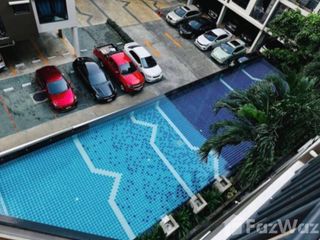 Condo en venta de 2 habitaciones en Bang Na, Bangkok