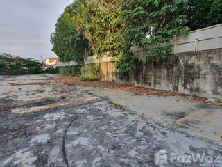 For sale land in Phra Khanong, Bangkok