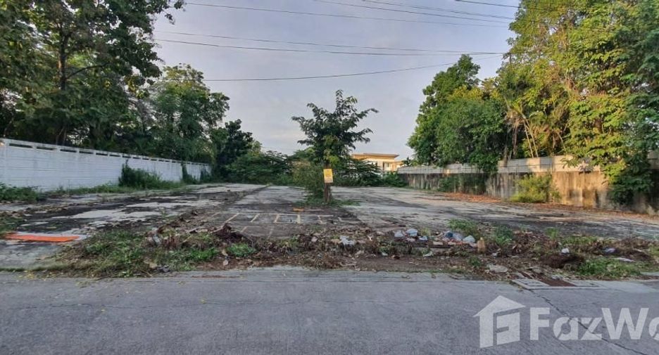Terreno en venta en Phra Khanong, Bangkok