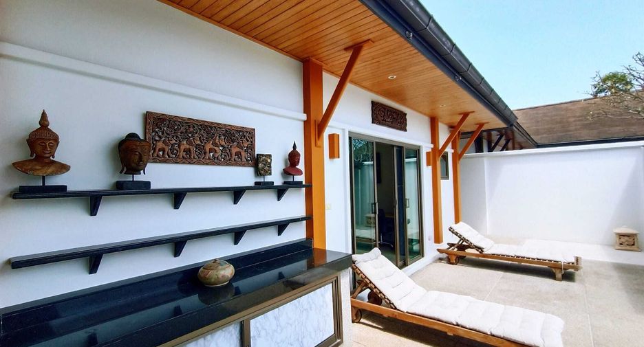 For rent 3 bedrooms villa in Mueang Phuket, Phuket