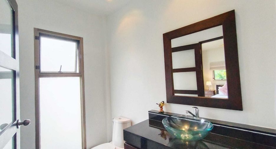 For rent 3 bedrooms villa in Mueang Phuket, Phuket