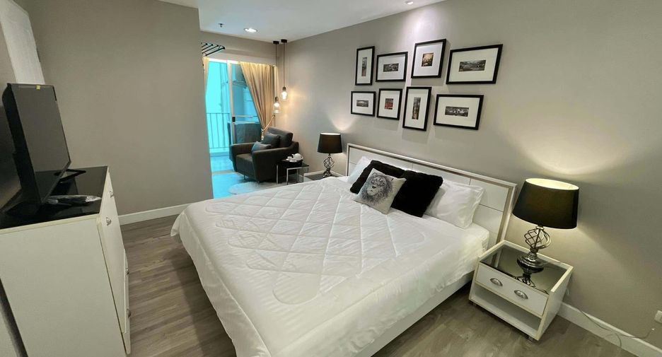 Wohnung zum Kauf und zur Miete mit 3 Zimmer in Huai Khwang, Bangkok