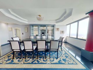 For sale 3 bedrooms condo in Yan Nawa, Bangkok