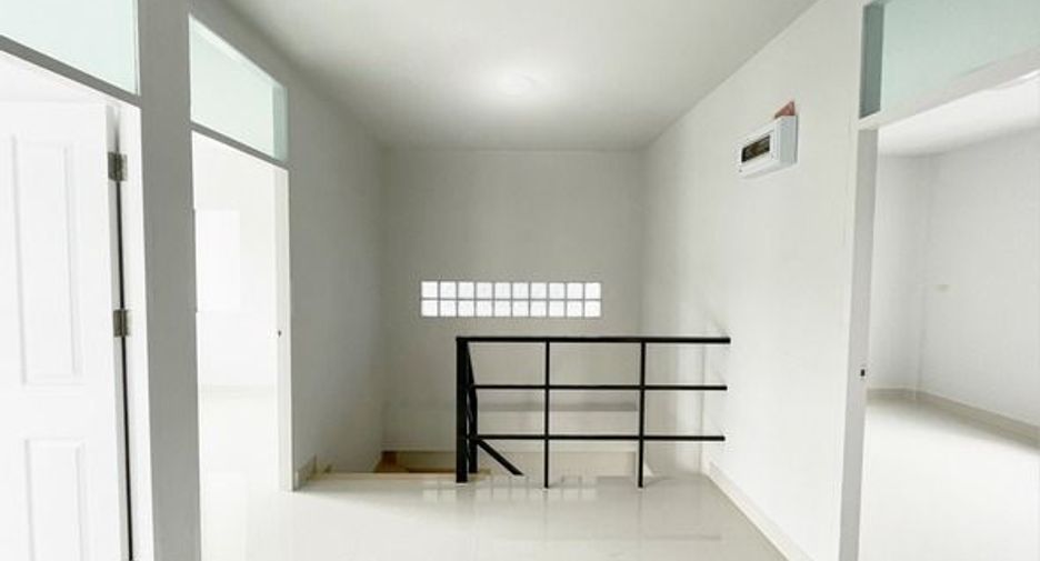 For sale 4 bedrooms house in Bang Khen, Bangkok