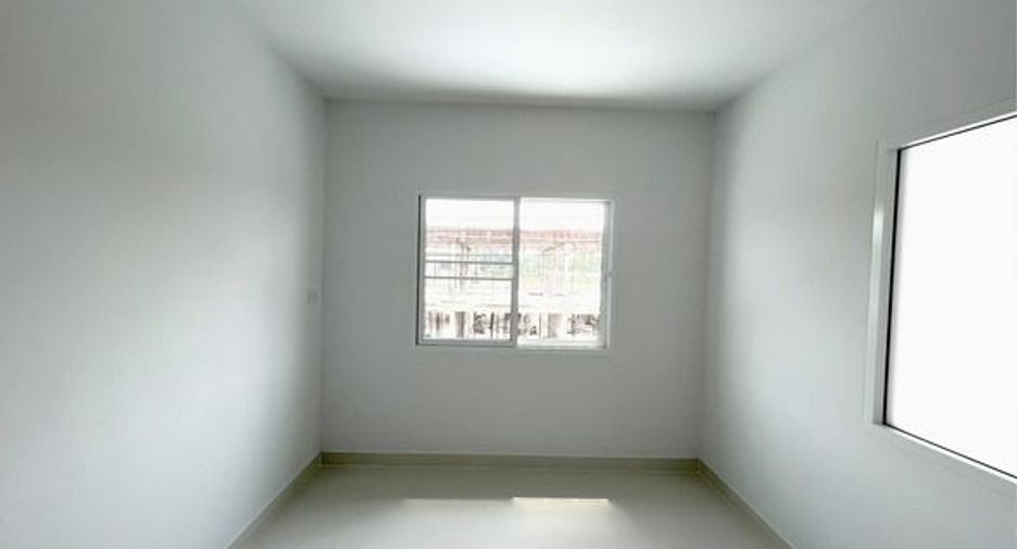 For sale 4 bedrooms house in Bang Khen, Bangkok