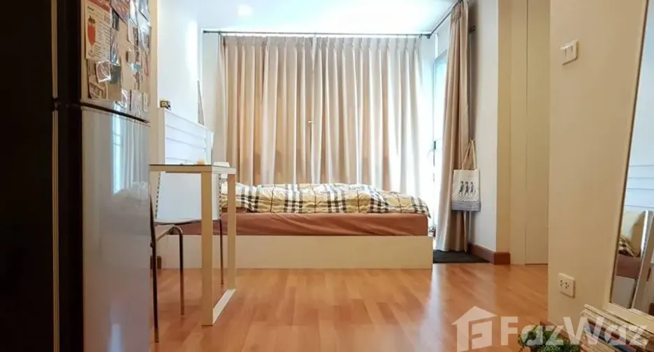 For sale studio condo in Phra Khanong, Bangkok