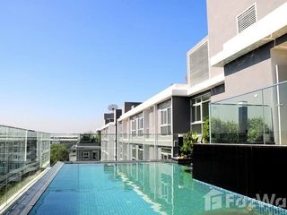 For sale studio condo in Phra Khanong, Bangkok