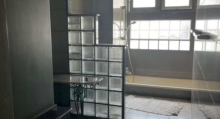 Wohnung zum Kauf mit 2 Zimmer in Rat Burana, Bangkok