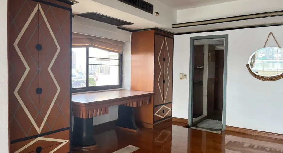 Wohnung zum Kauf mit 2 Zimmer in Rat Burana, Bangkok