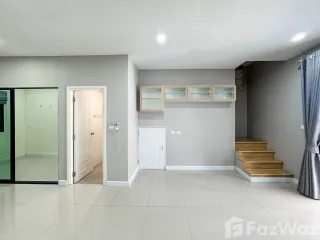 Haus zum Kauf mit 4 Zimmer in Bang Khen, Bangkok