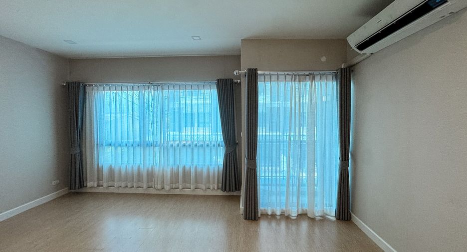 For sale 4 bedrooms house in Bang Khen, Bangkok