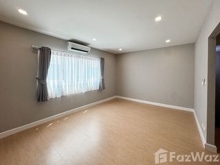Haus zum Kauf mit 4 Zimmer in Bang Khen, Bangkok