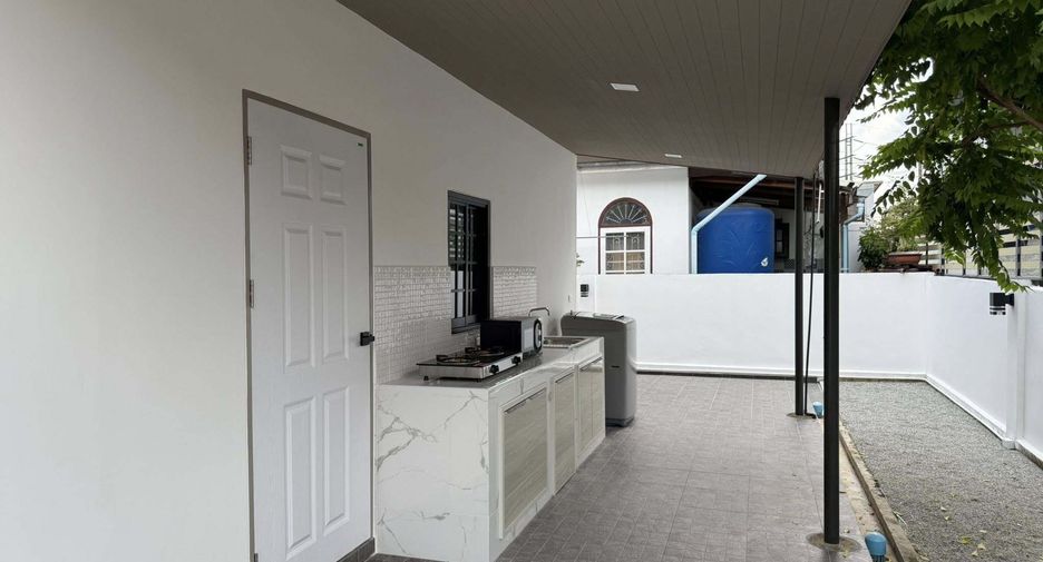 For rent 3 bedrooms house in Mueang Phuket, Phuket