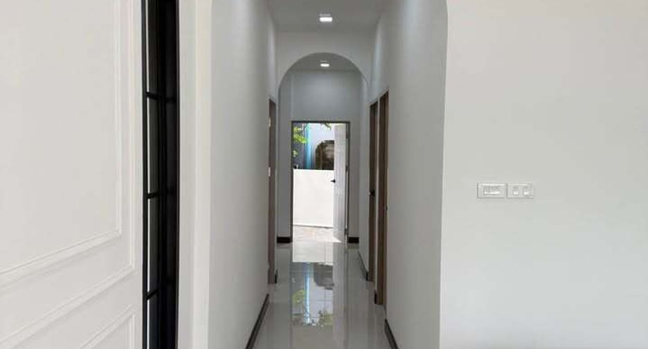 For rent 3 bedrooms house in Mueang Phuket, Phuket