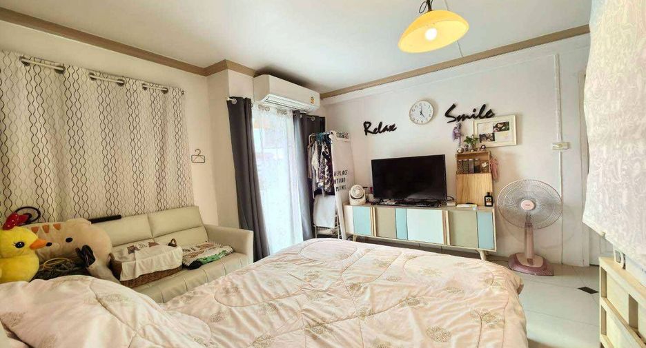 For sale 1 bed condo in Huai Khwang, Bangkok
