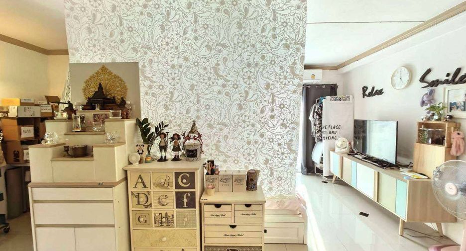 For sale 1 bed condo in Huai Khwang, Bangkok