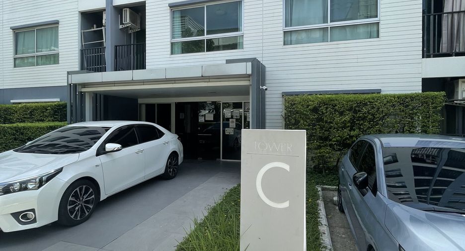 For rent studio condo in Mueang Nonthaburi, Nonthaburi